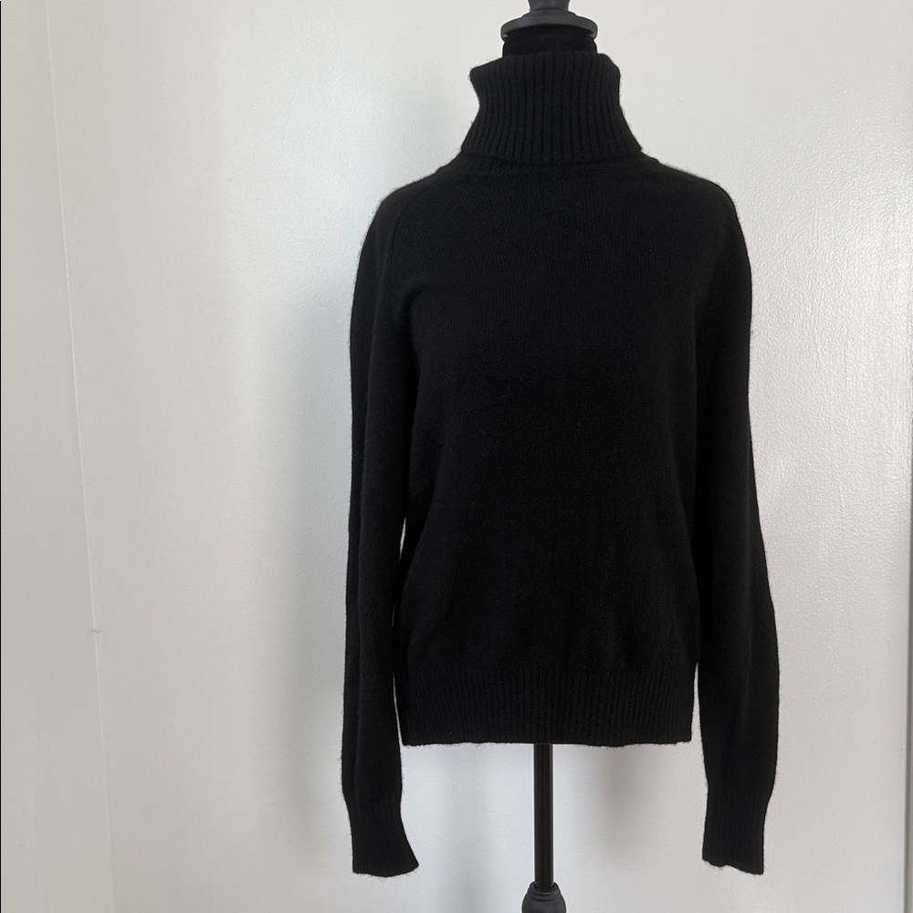 Quince Classic Black Knit Sweater - Picture 7 of 12